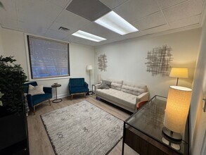 2005 Pan Am Cir, Tampa, FL for lease Interior Photo- Image 1 of 1
