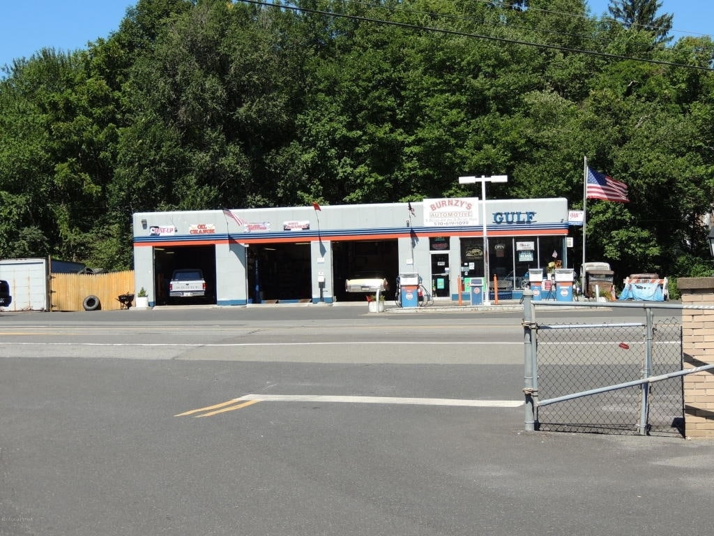 3453 Route 611, Bartonsville, PA 18321