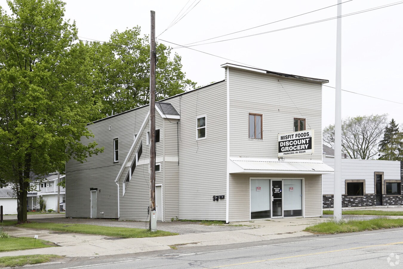 312 N Nottawa St, Sturgis, MI 49091