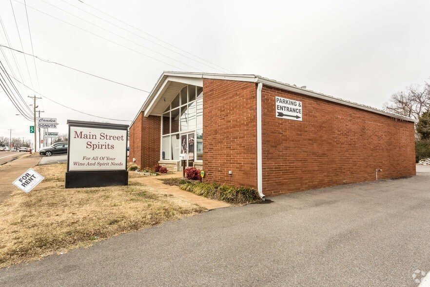 156 W Main St, Camden, TN for sale - Primary Photo - Image 1 of 1
