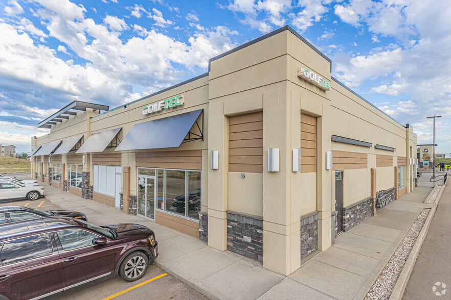 320-220 Lakeland Dr, Sherwood Park, AB for lease - Building Photo - Image 2 of 9