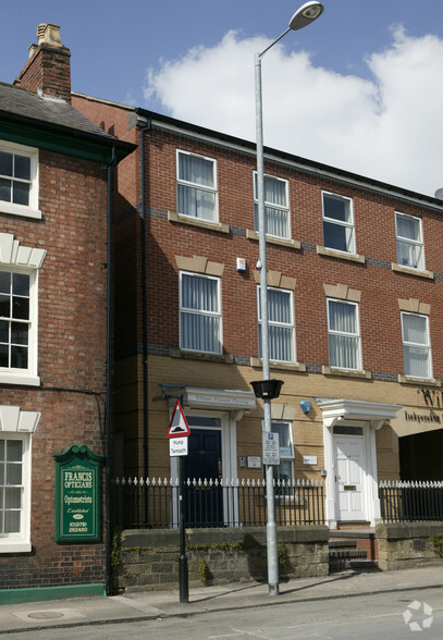 30-32 Chester St, Wrexham for lease - Building Photo - Image 3 of 4