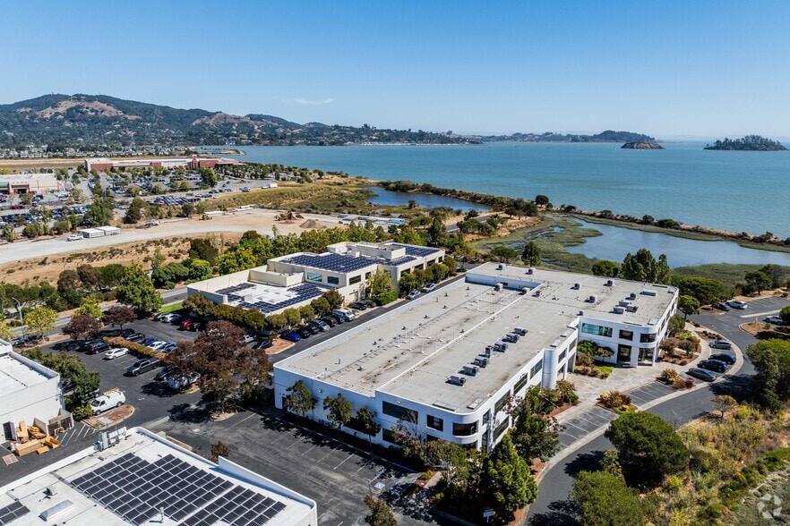 100 Pelican Way, San Rafael, CA for lease - Building Photo - Image 2 of 3