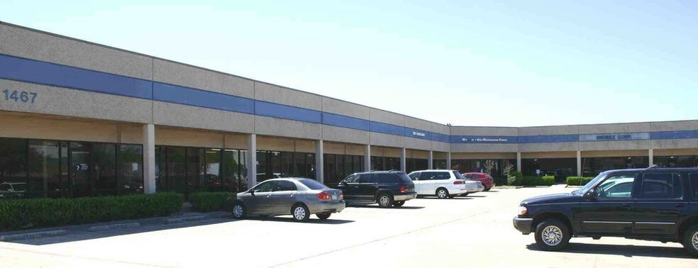 1467 Lemay Dr, Carrollton, TX for sale - Building Photo - Image 1 of 1