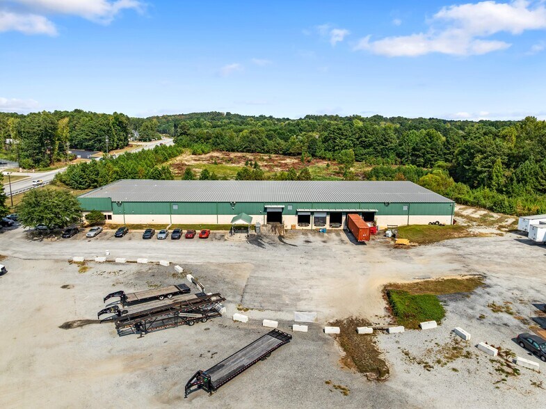 7220 Oakley Industrial Blvd, Union City, GA for lease - Building Photo - Image 2 of 3