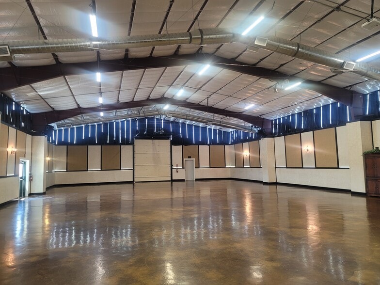 1024 W US Hwy 40, Roosevelt, UT for sale - Interior Photo - Image 3 of 8