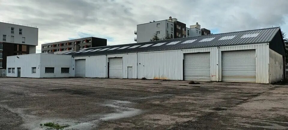 Flex in Le Havre for lease Building Photo- Image 1 of 8