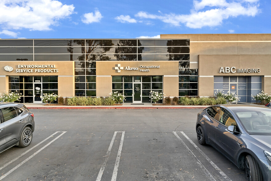 17232 Red Hill Ave, Irvine, CA for lease - Building Photo - Image 2 of 77