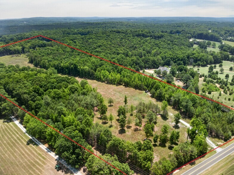 11202 Rougemont Rd, Bahama, NC for sale - Building Photo - Image 3 of 18