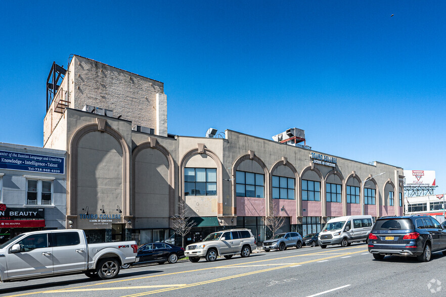 946-956 Kings Hwy, Brooklyn, NY for lease - Primary Photo - Image 1 of 5