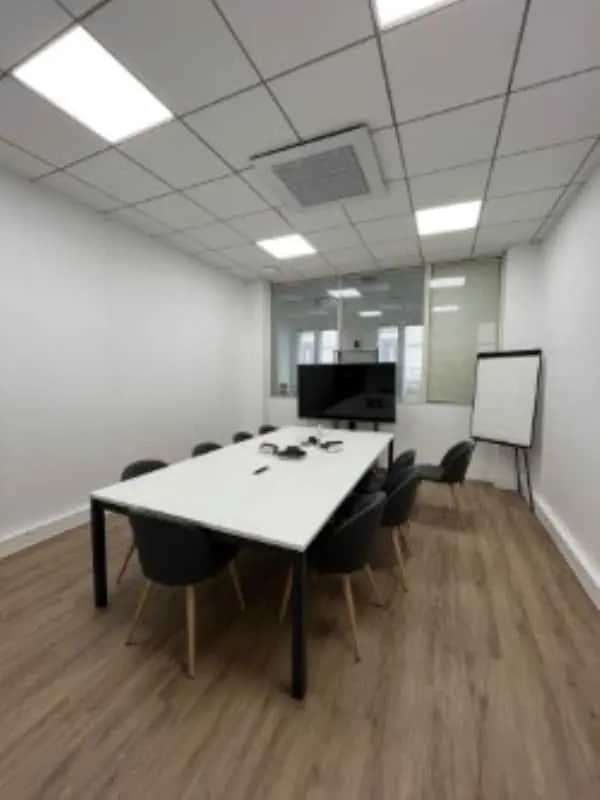 28 Rue De Mogador, Paris for lease Building Photo- Image 1 of 4