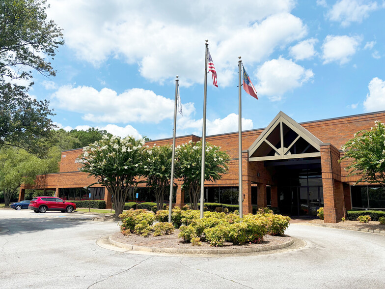 7270 McGinnis Ferry Rd, Suwanee, GA for lease - Building Photo - Image 3 of 20