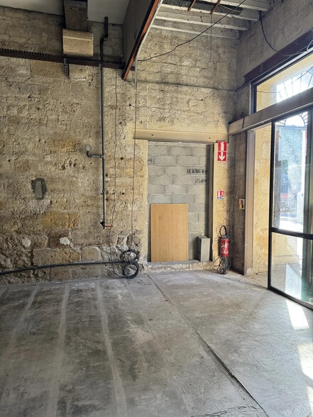 170 Cours Du Médoc, Bordeaux for lease - Interior Photo - Image 3 of 11