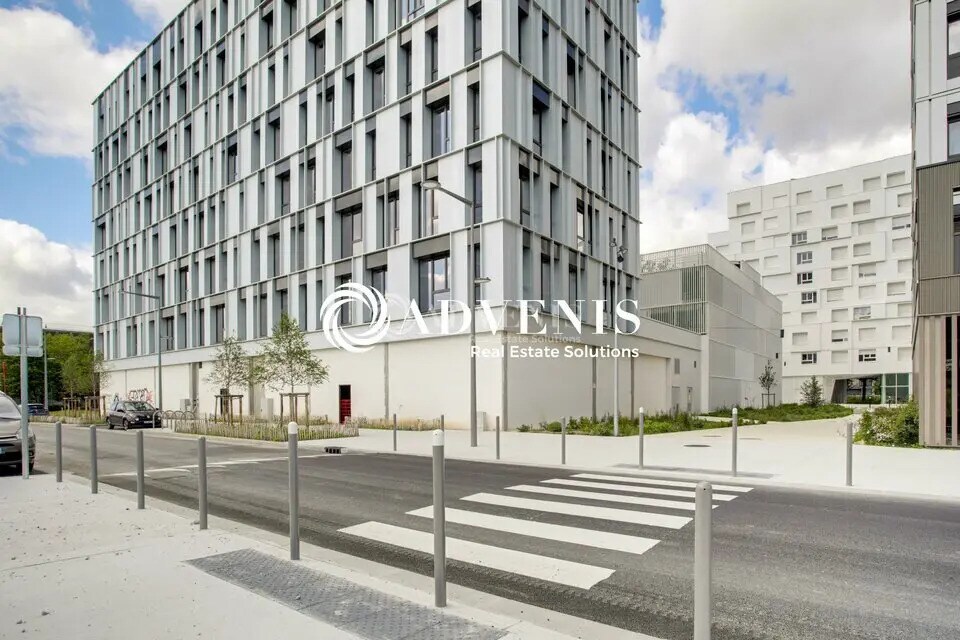 Office in Champs-sur-Marne for sale Building Photo- Image 1 of 13