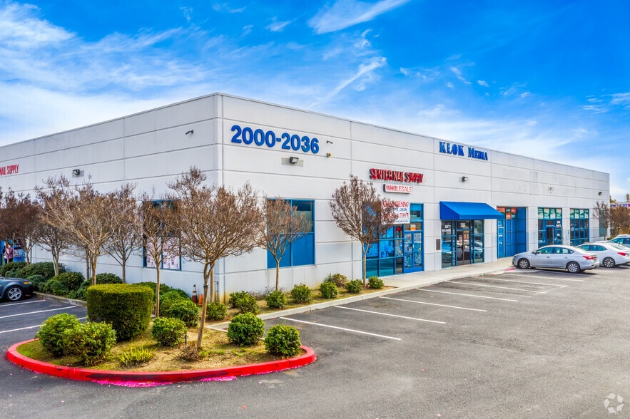 2000-2036 Senter Rd, San Jose, CA for lease - Building Photo - Image 3 of 9