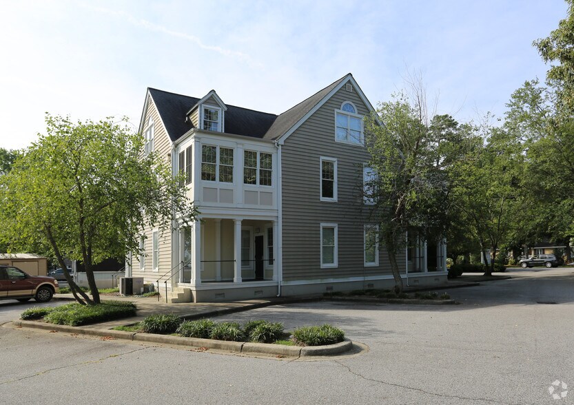 1807 Cherokee Rd, Florence, SC 29501