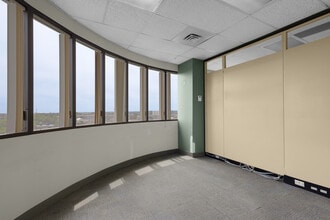 700 Dorval Dr, Oakville, ON for lease Interior Photo- Image 1 of 16