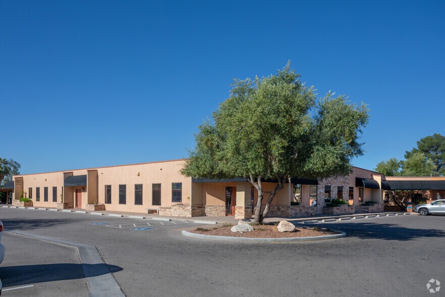 1650 E Fort Lowell Rd, Tucson, AZ 85719