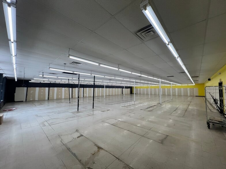 1800 E River St, Eureka, KS for sale - Interior Photo - Image 3 of 5