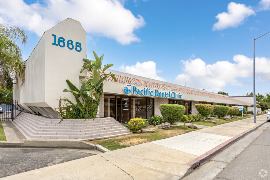 1665 W Shaw Ave, Fresno, CA for lease - Building Photo - Image 1 of 11