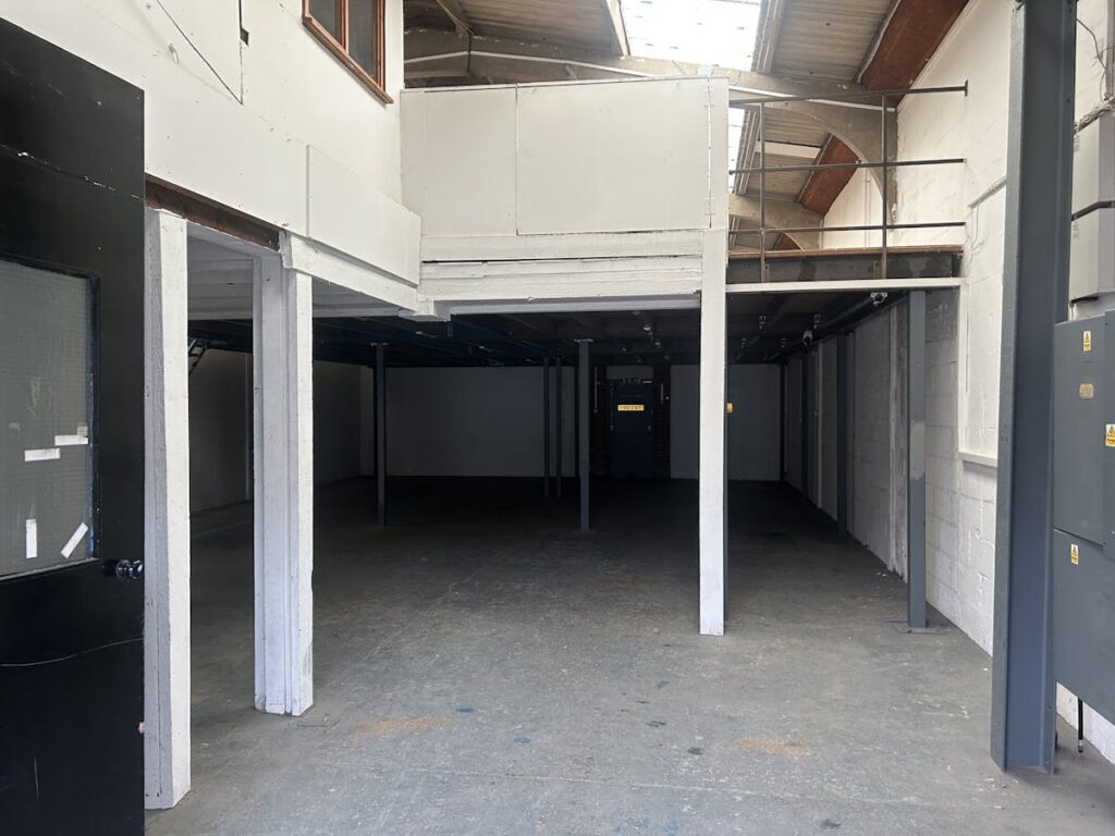 Howard Rd, Redditch for lease Interior Photo- Image 1 of 2