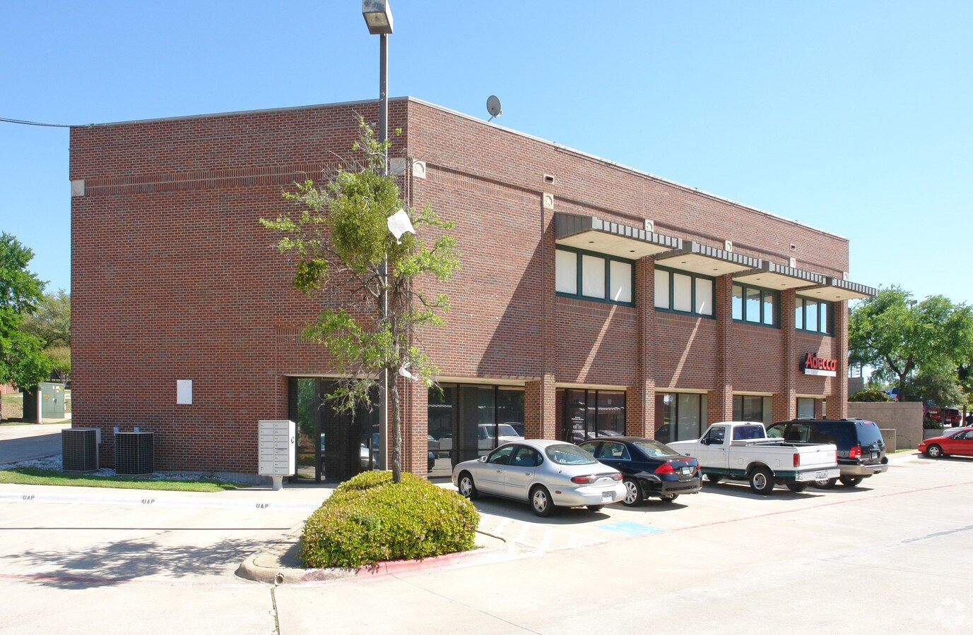101 E Corporate Dr, Lewisville, TX, 75067 Storefront Retail/Office
