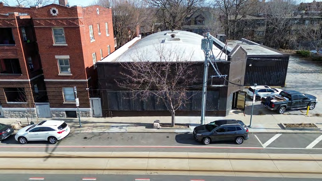3807 Main St, Kansas City, MO for lease Building Photo- Image 1 of 18