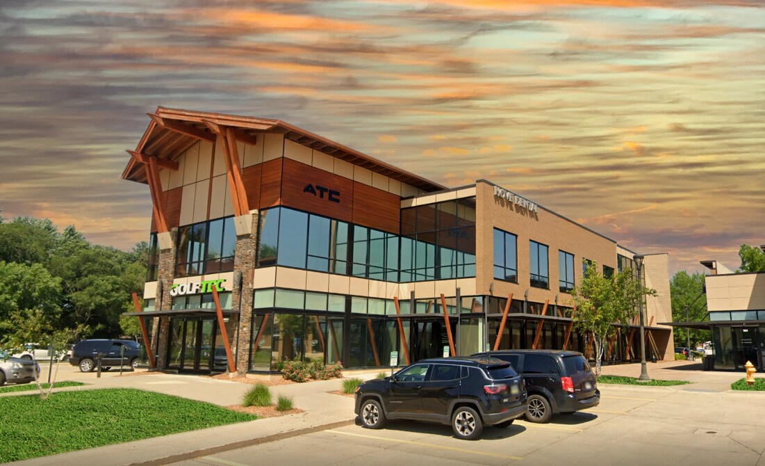 12951 University Ave, Clive, IA 50325 Bldg. 5