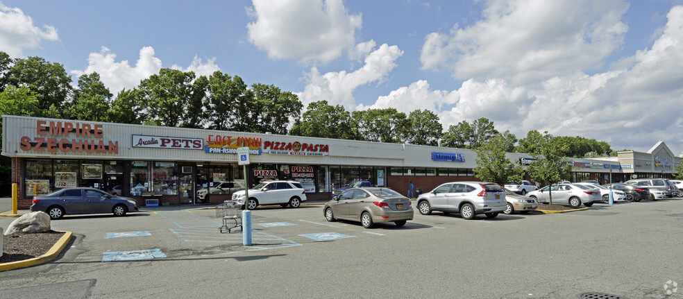 4343-4363 Amboy Rd, Staten Island, NY for lease - Building Photo - Image 3 of 4