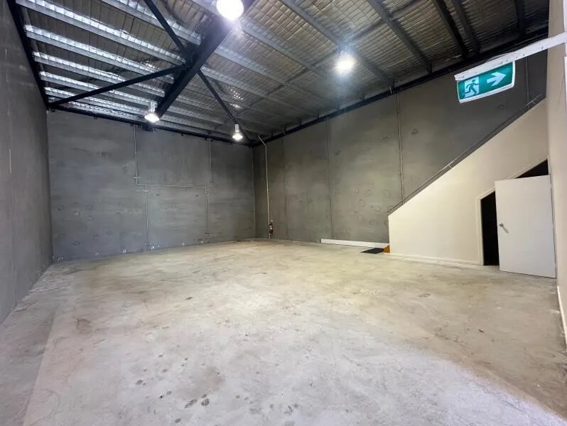 5 Hogue St, Maryville for lease Interior Photo- Image 1 of 5
