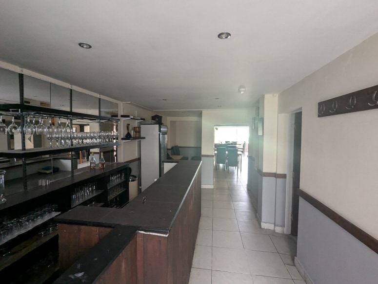 42-44 High St, Woking for lease Interior Photo- Image 1 of 2