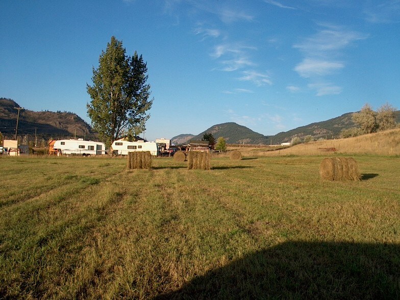 1585 Lance Rd, Pritchard, BC V0E 2P0