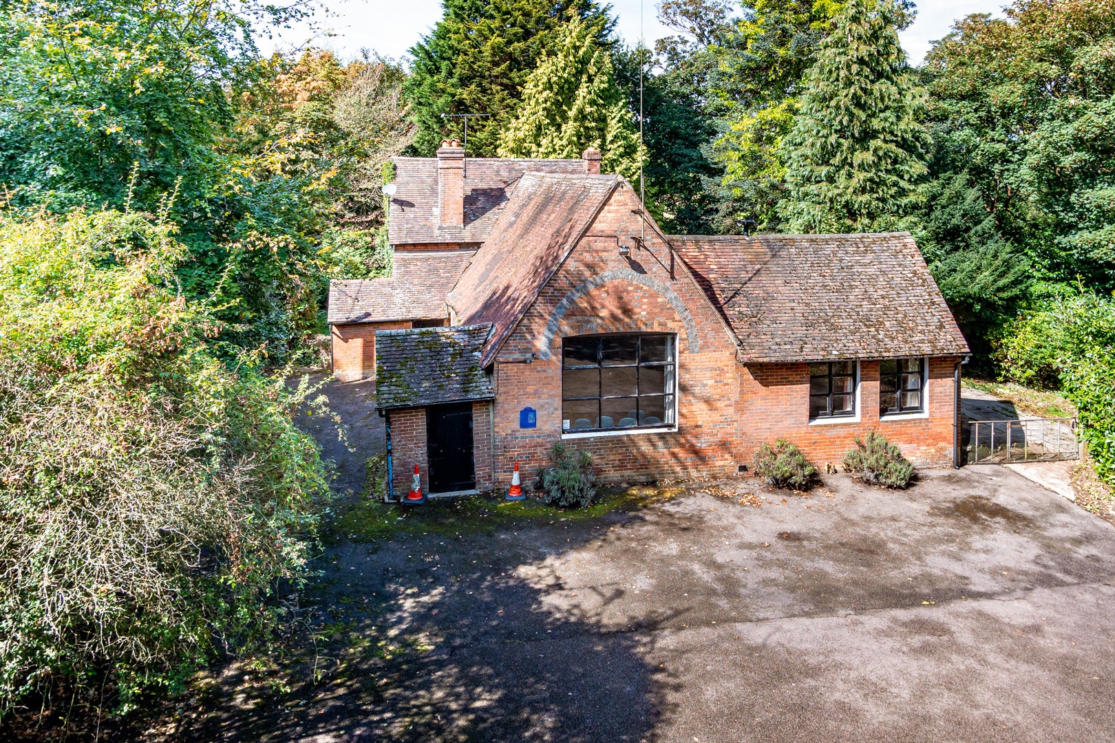 Brighton Rd, Henfield for sale Primary Photo- Image 1 of 1