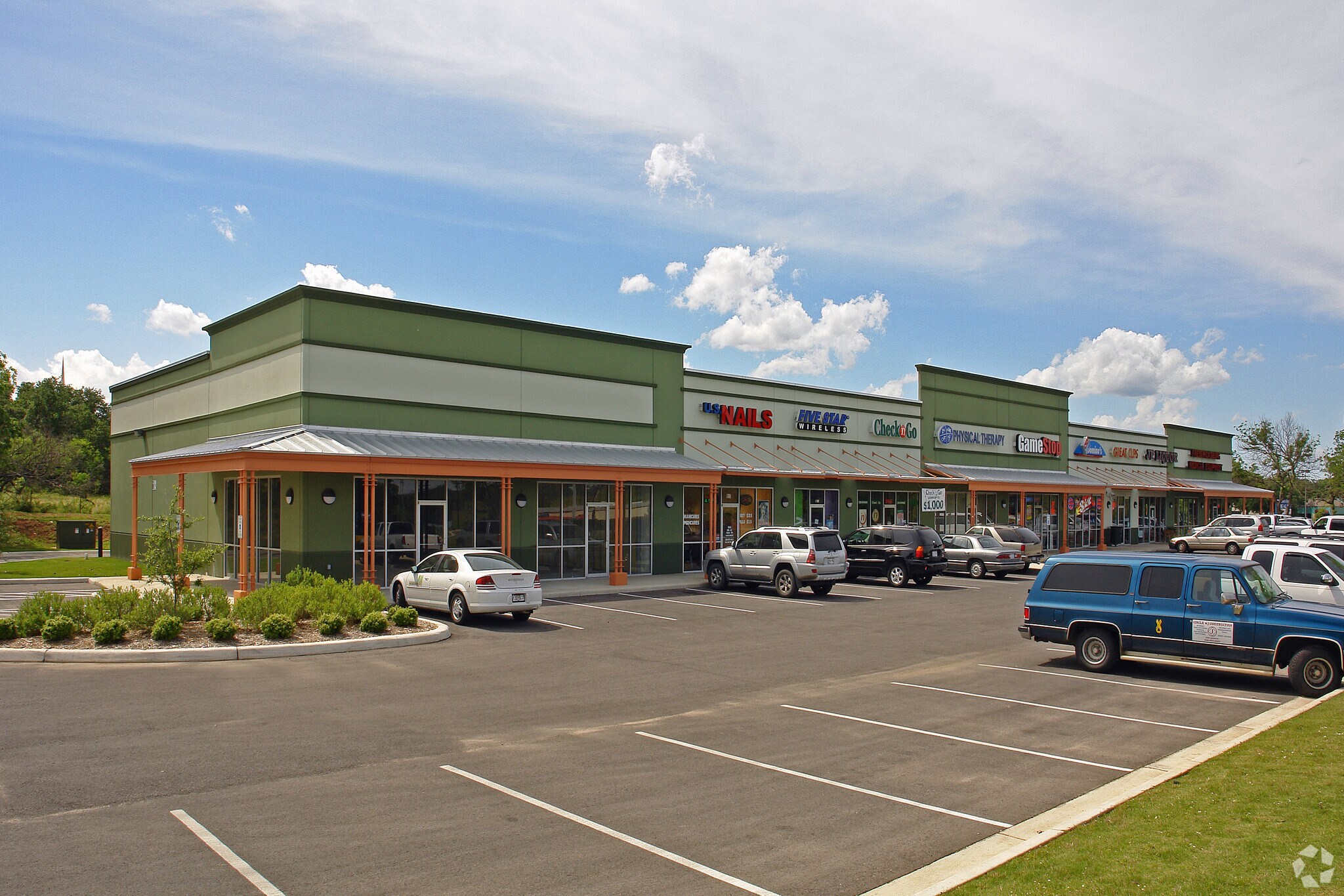 1425 E Main St, Fredericksburg, TX for lease Building Photo- Image 1 of 4