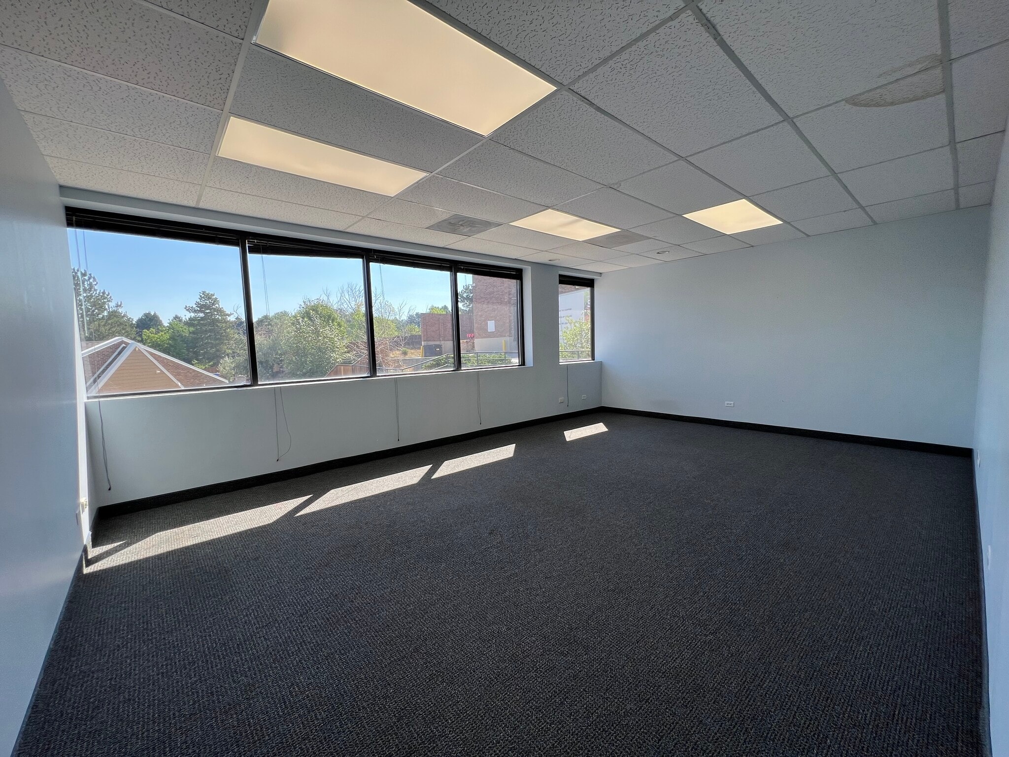 5730 E Otero Ave, Centennial, CO for lease Interior Photo- Image 1 of 7