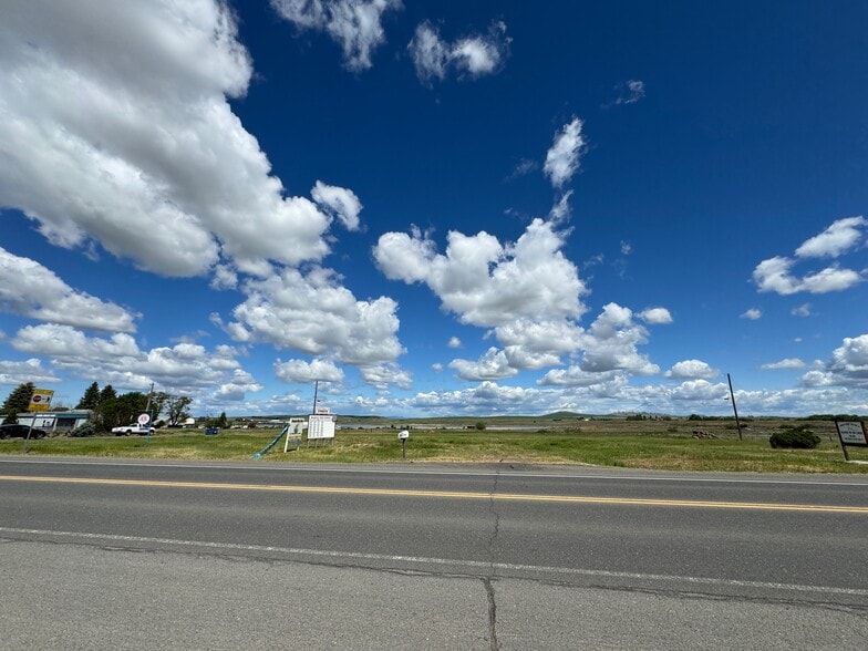 810 Broadway Avenue, Reardan, WA for sale - Building Photo - Image 3 of 8