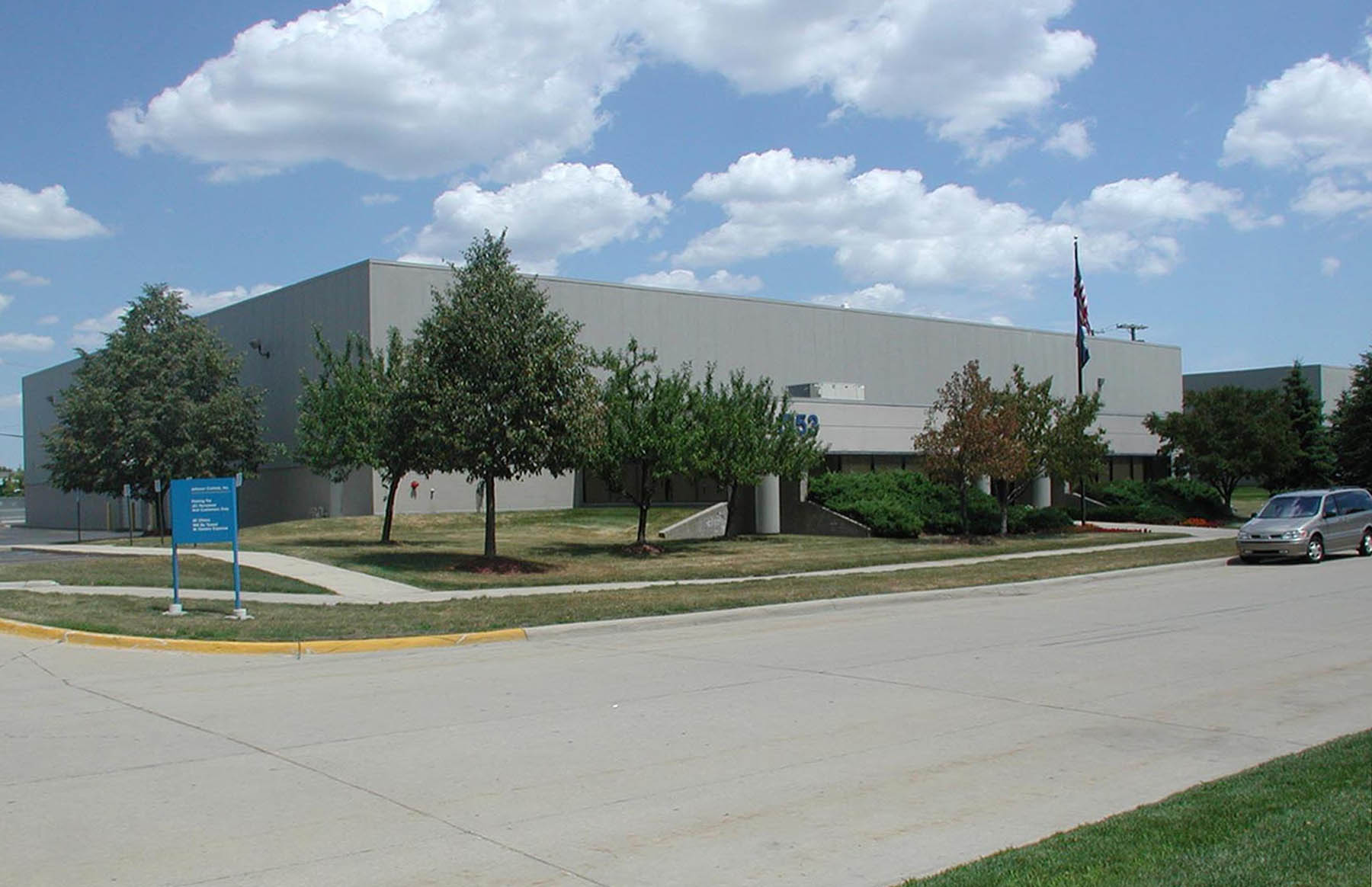 1953 Concept Dr, Warren, MI for sale Primary Photo- Image 1 of 1