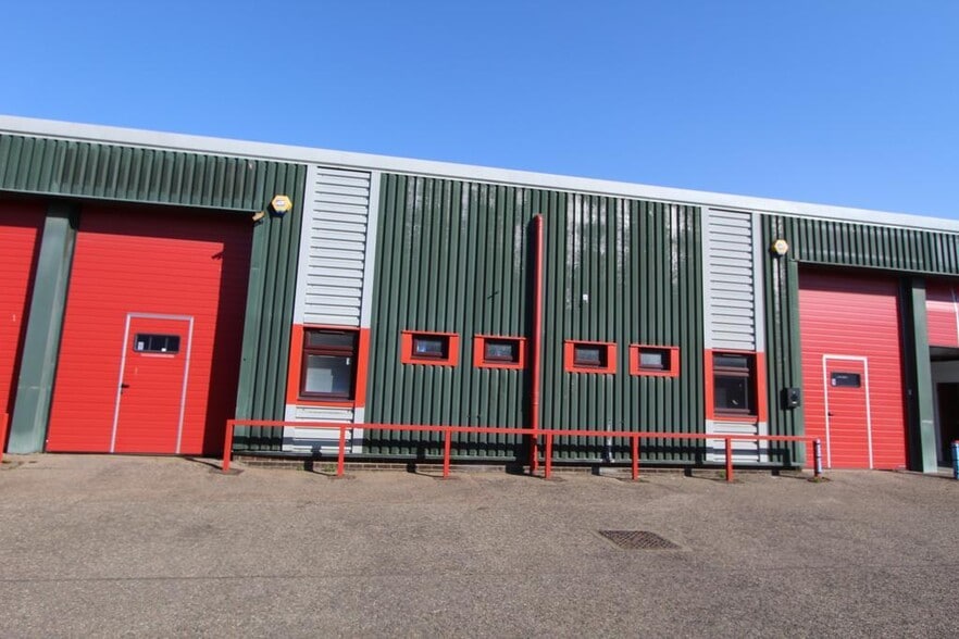 Fourth Av, Halstead for lease - Building Photo - Image 1 of 18