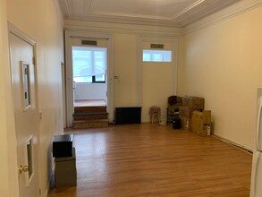 42 W 56th St, New York, NY for lease Interior Photo- Image 2 of 3