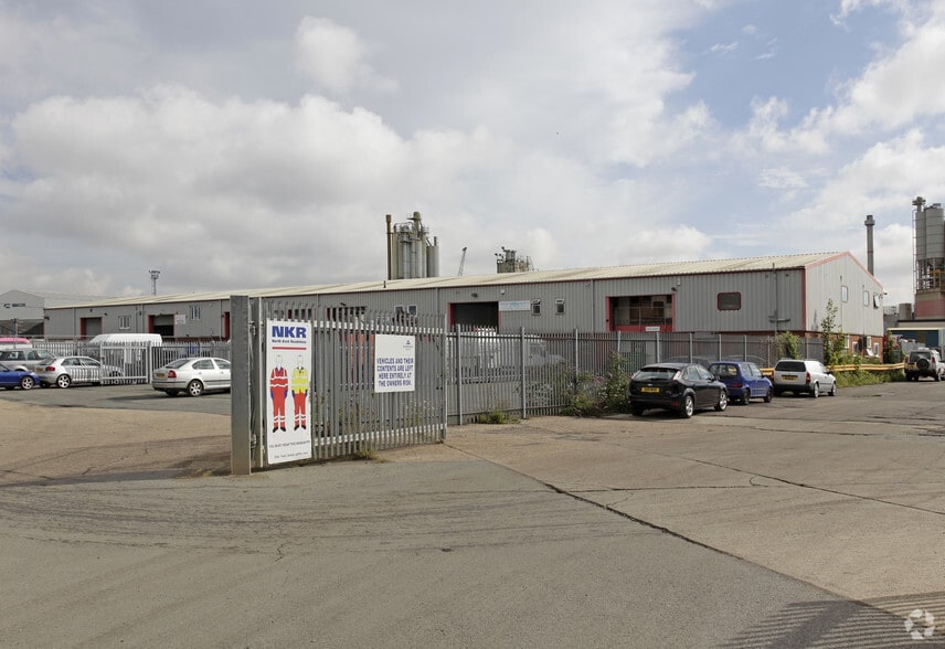 Grove Rd, Northfleet for sale - Primary Photo - Image 1 of 1