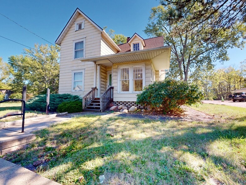 4725 S Massillon Rd, Green, OH for sale - Building Photo - Image 2 of 6