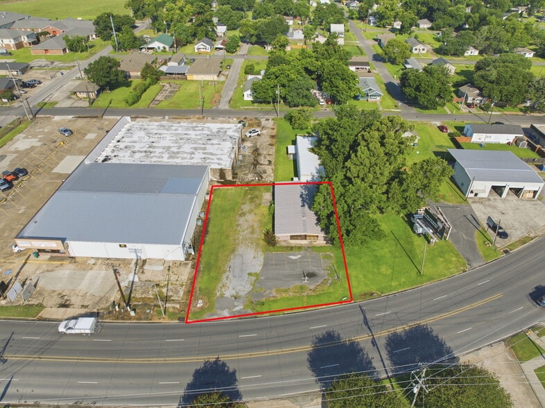 1315 Ruth St, Sulphur, LA for lease - Building Photo - Image 3 of 10