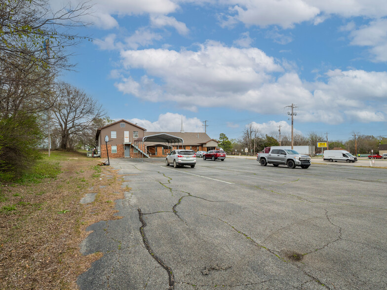 9418 S US 69 Hwy, Savanna, OK for sale - Building Photo - Image 3 of 18