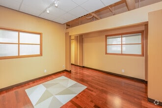 1808 Bellevue Ave, Seattle, WA for lease Interior Photo- Image 2 of 10