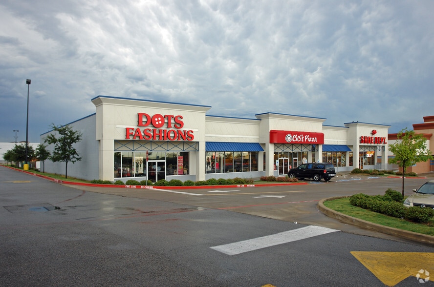 4398 I-30 Hwy, Dallas, TX for lease - Building Photo - Image 2 of 6