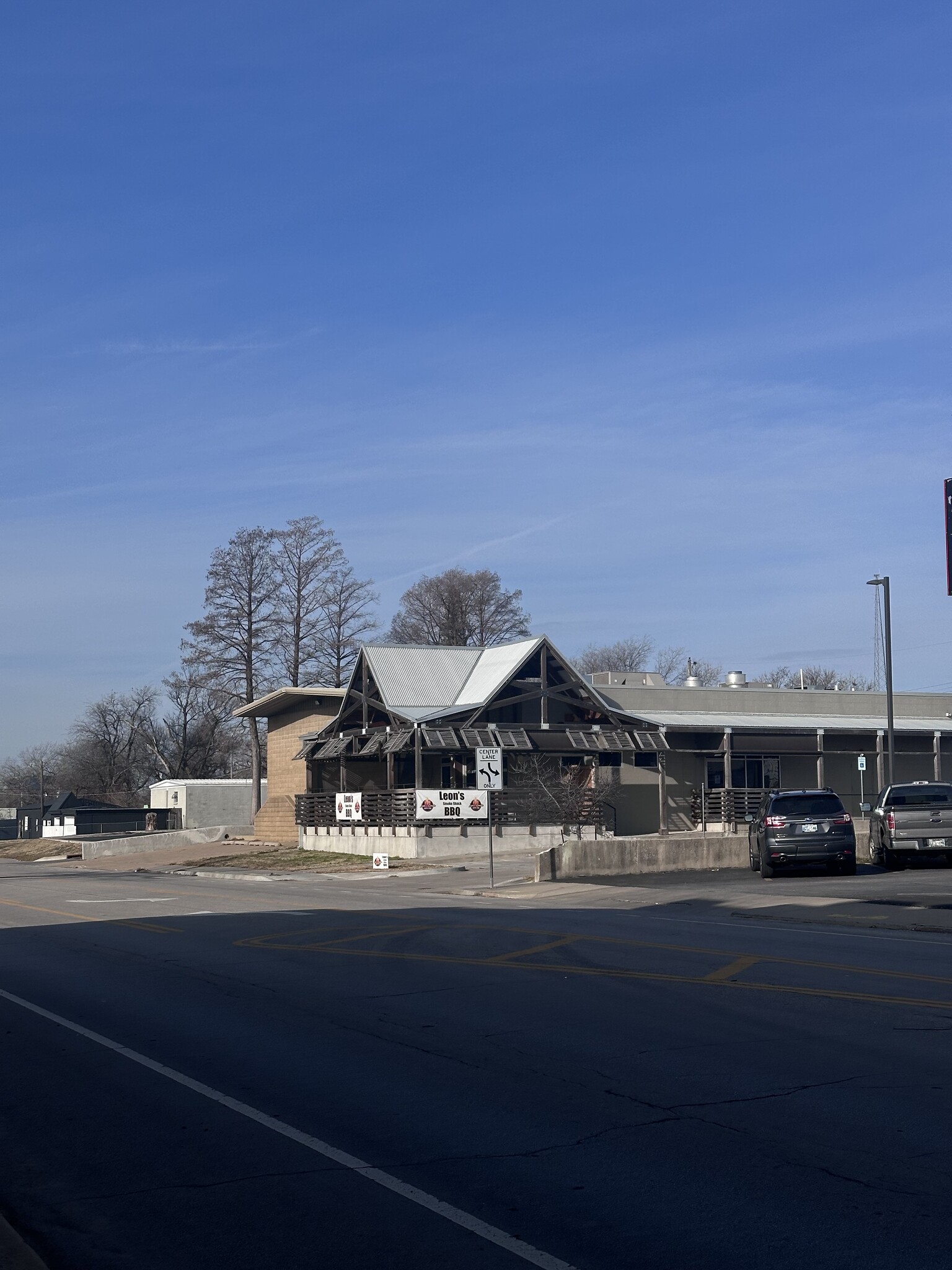 1529 E 3rd St, Tulsa, OK for lease Building Photo- Image 1 of 17