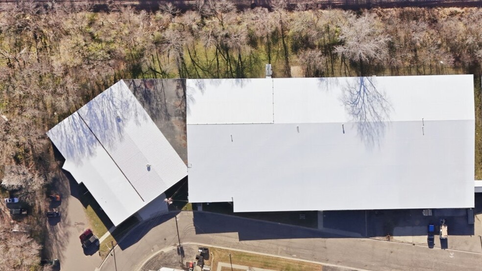 150 Industrial Park Rd SE, Cokato, MN for sale - Building Photo - Image 2 of 22