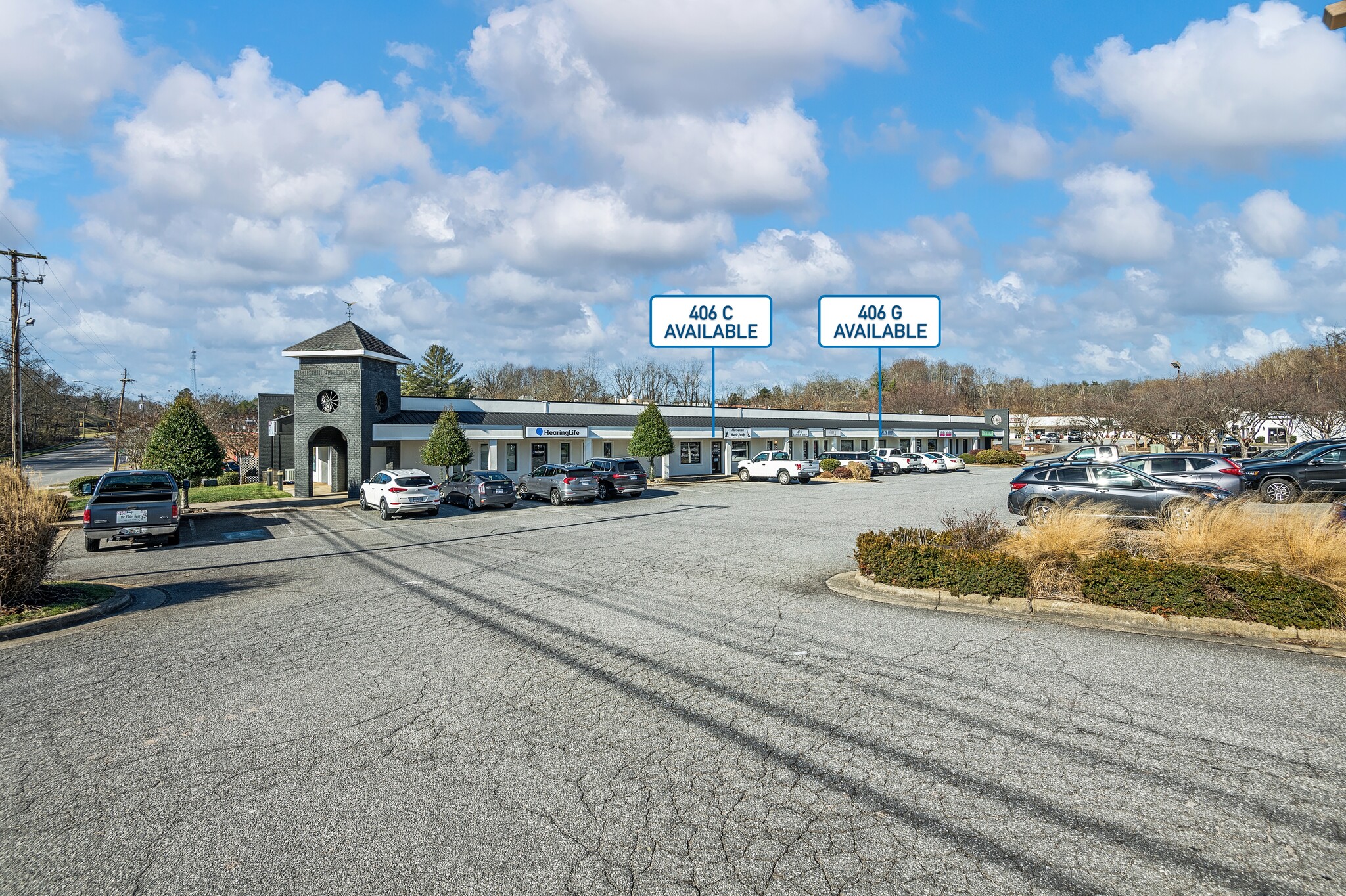 402-422 W Fleming Dr, Morganton, NC for lease Building Photo- Image 1 of 1