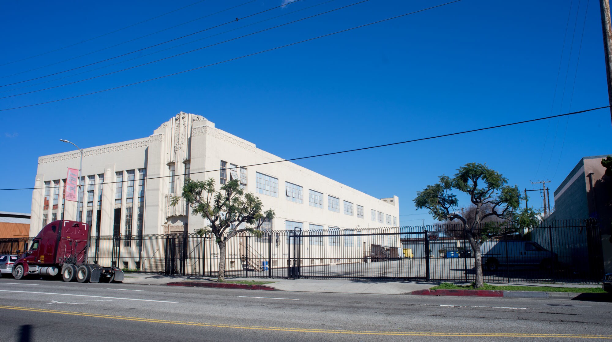 66006604 S Avalon Blvd, Los Angeles, CA 90003