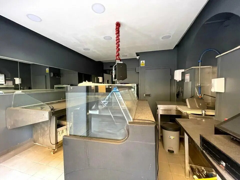 Retail in Nice for sale Interior Photo- Image 1 of 8